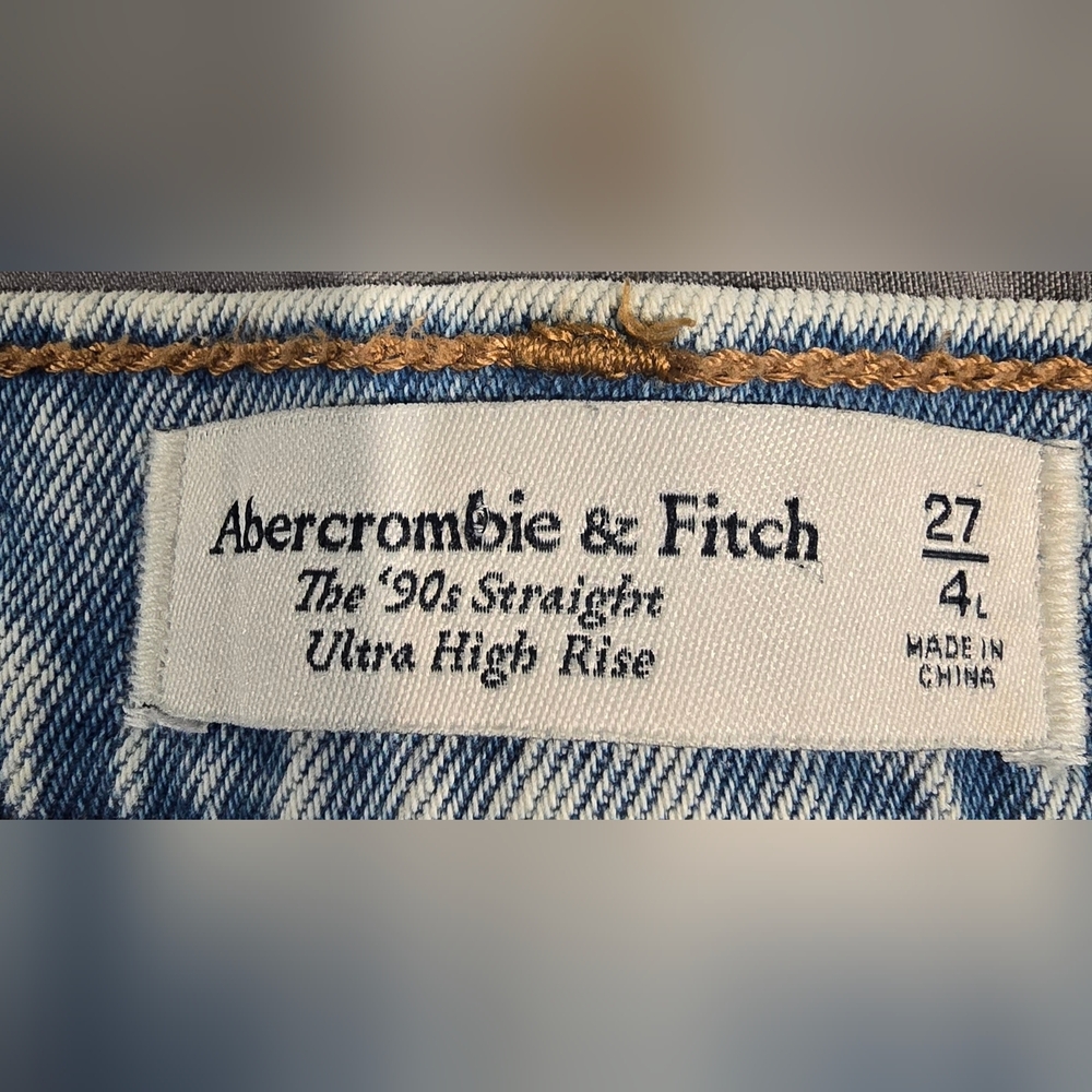 Abercrombie Ultra High Rise 90s Straight Leg Jeans Size 4/27Long - Picture 6 of 7